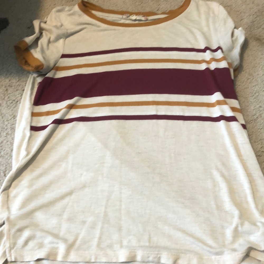 Short sleeve shirt